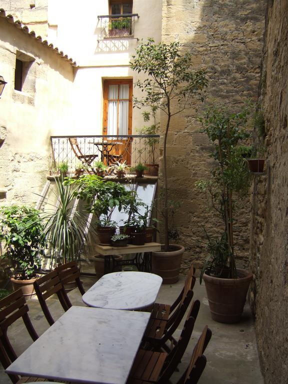 Bize de la Tour Bed & Breakfast Saint-Bonnet-du-Gard Dış mekan fotoğraf